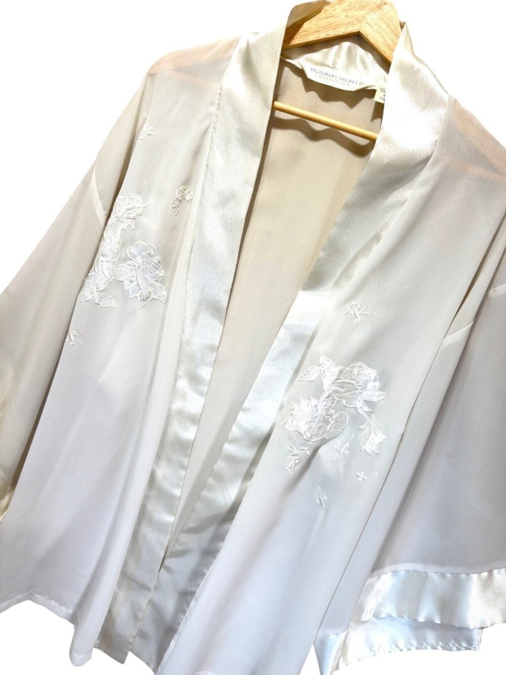 Victorias Secret Collection Gold Label Vintage 90s Embroidered White Ciffon Sati